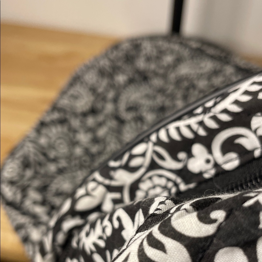 Chic Black and White Paisley Travel Bag - Picture 7 of 8